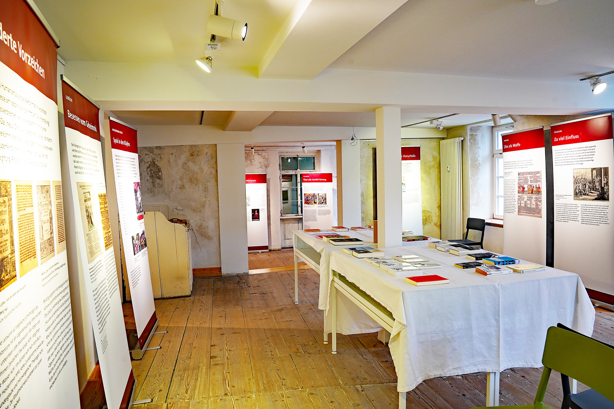 Blick in die Ausstellung